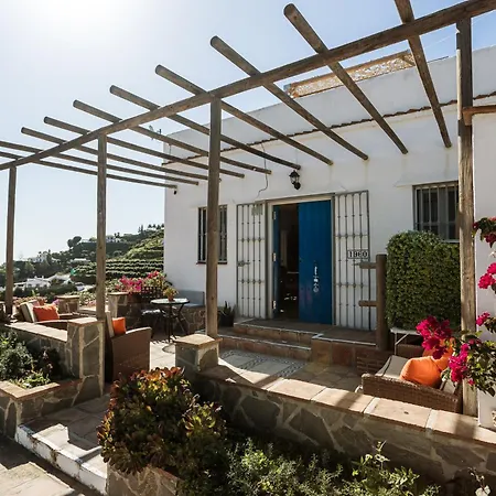 Rural Camelia Villa *